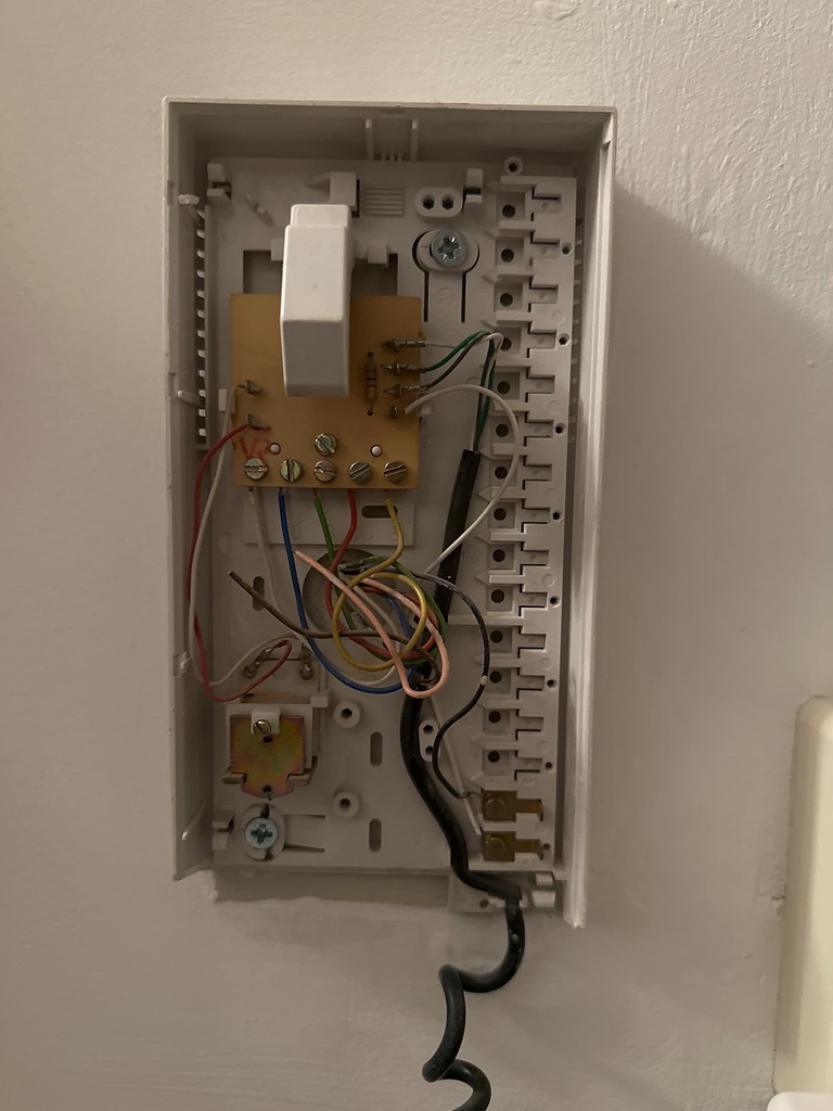 Golmar T810 doorbell doesn't work with Opener Questions Nuki